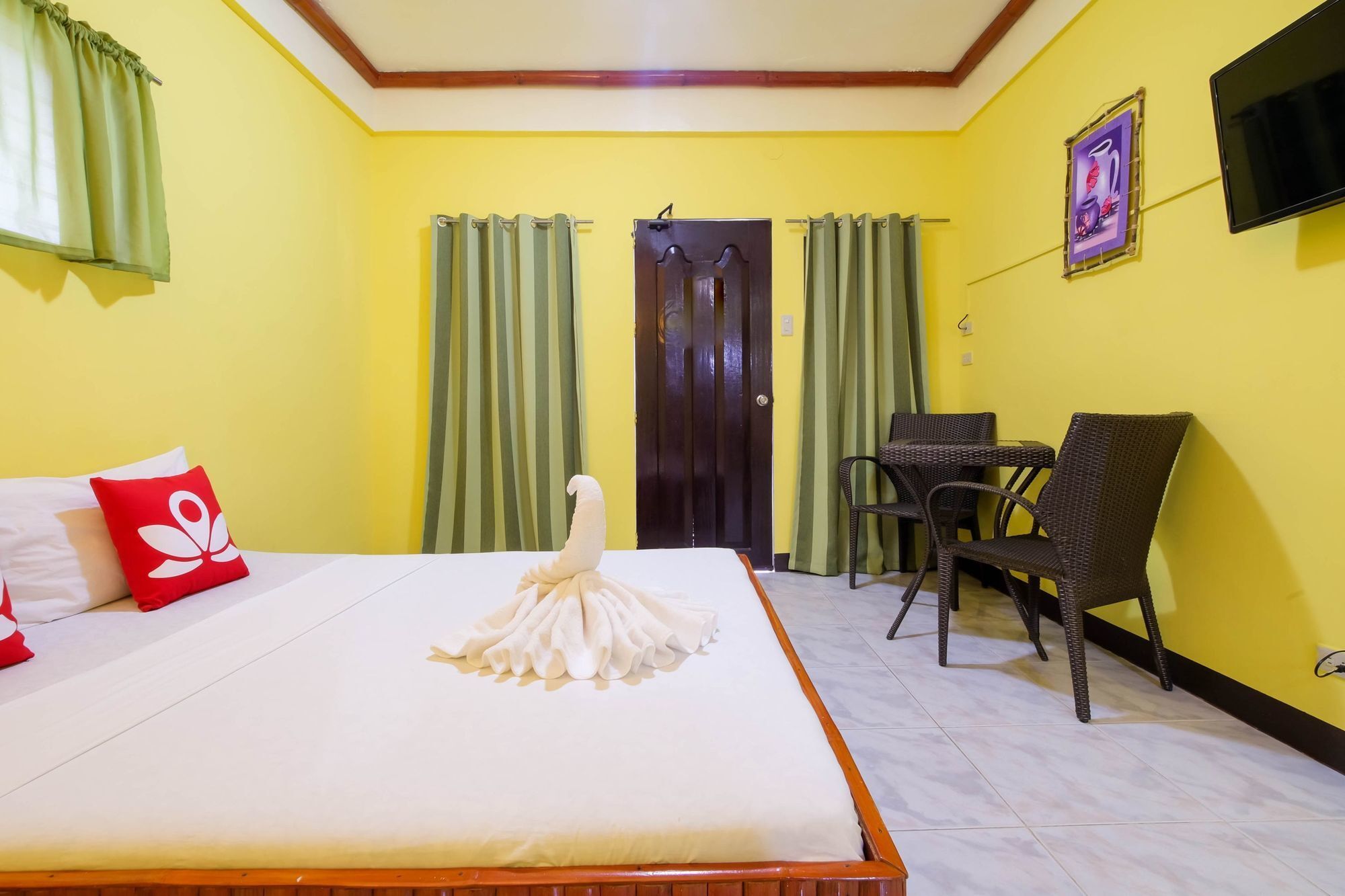 Zen Rooms White Beach Puerto Galera Exterior photo