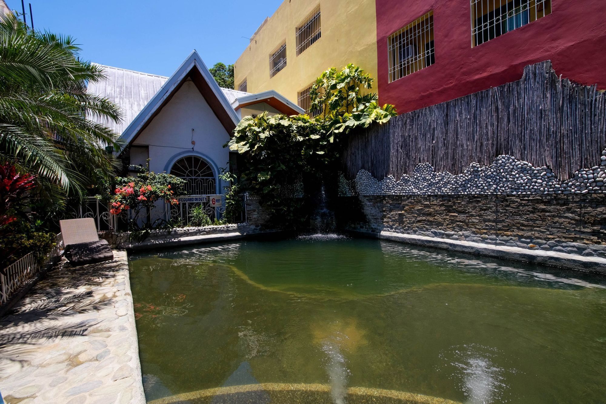 Zen Rooms White Beach Puerto Galera Exterior photo